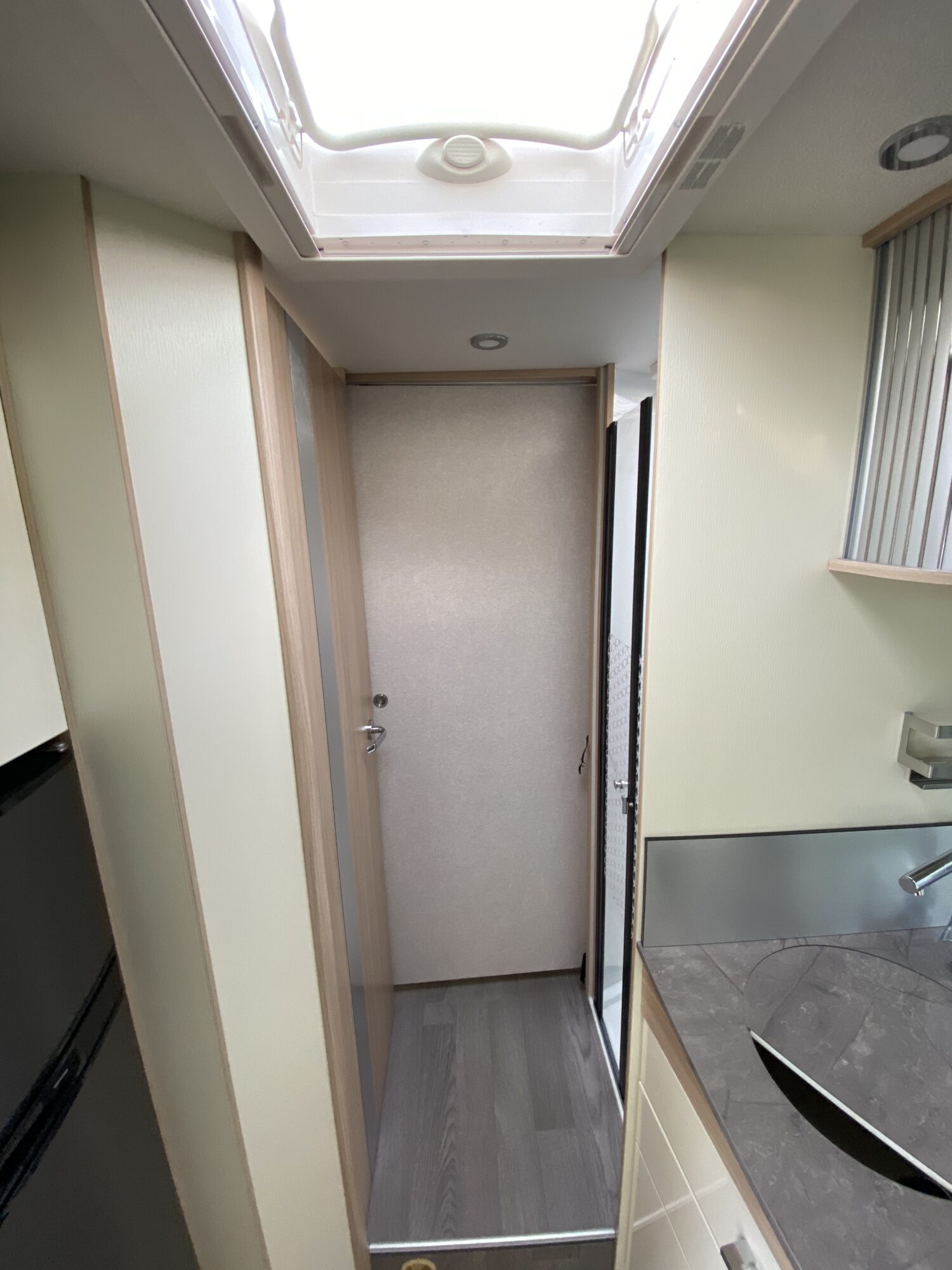 miet1camper.de-FLeurette Florium Mayflower 74LMF (5)